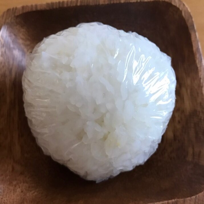 牛カルビ肉の味噌炒め入りおむすび